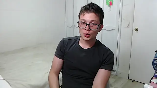 MathewCollin – Naživo XXX chat