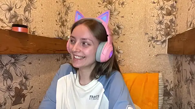 EmyMiu: вебкам-шоу