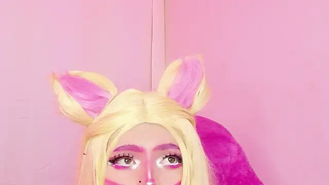 دردشة Sachi_Meow الجنسية المباشرة