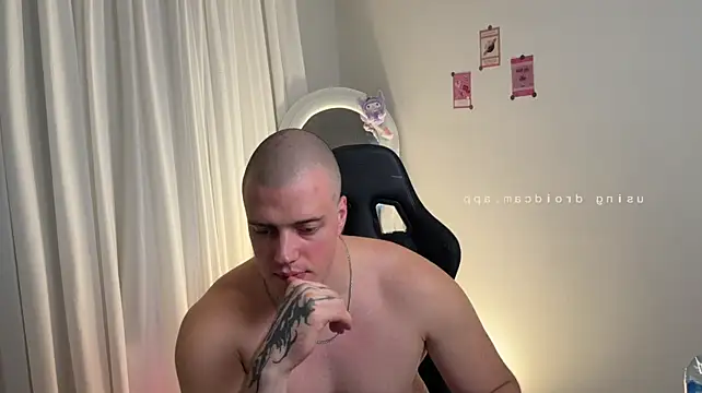 הופעת וובקאם של TELENOK_BIG
