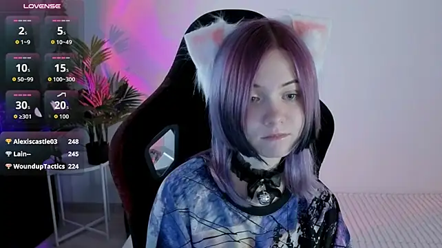 XXX chat uživo modela Hikkacat