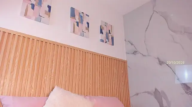 KiaraDoll_ 现场XXX聊天