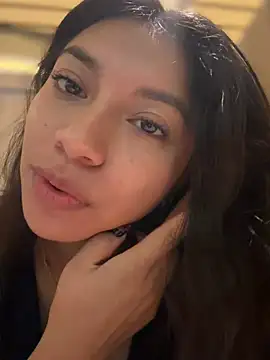 CocoaGigiMuse Chat XXX in diretta