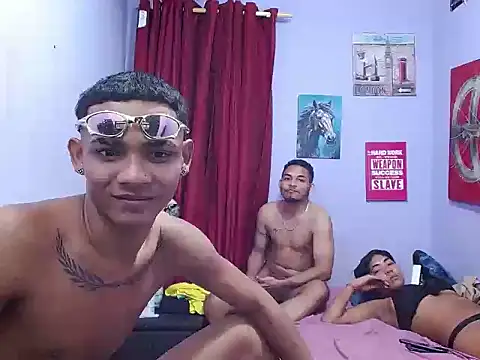 black_twinks Obrolan Langsung XXX
