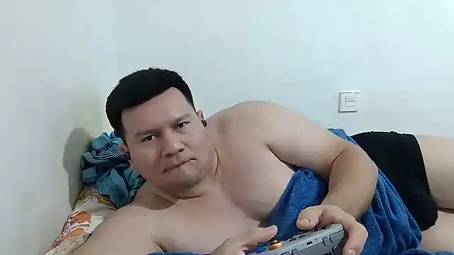 fuckynations Adlı Modelin Canlı XXX Sohbeti