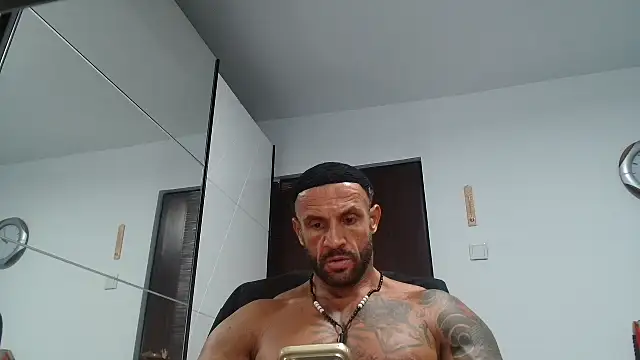 Онлайн чат XXX Magnificmuscles89