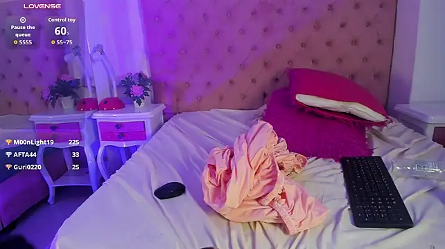 abrilcollins09 现场XXX聊天