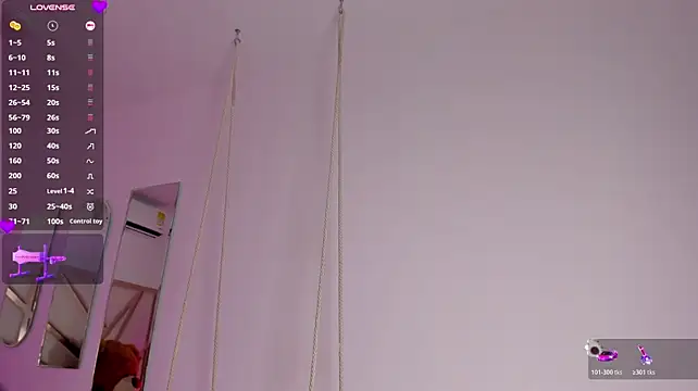 Chloe_Miiller 现场XXX聊天
