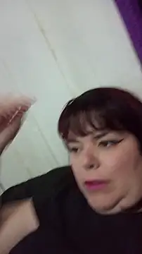 Lua_Purple Adlı Modelin Canlı XXX Sohbeti