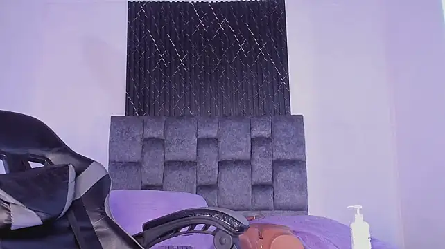 Alexxus_Smith 即時 XXX 聊天