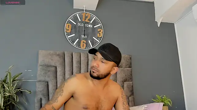 Robin_Rief live XXX chat
