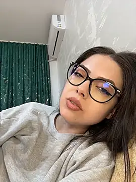 KaylaLewyss 라이브 XXX 채팅