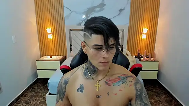 KAROLLJONES1 现场XXX聊天