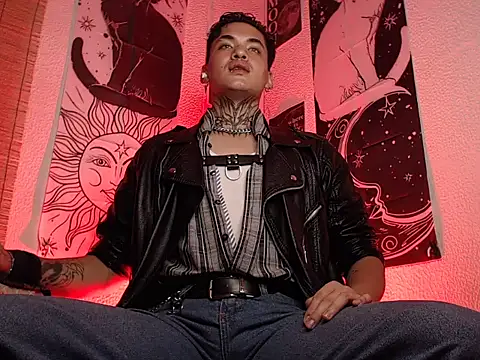 Czat XXX na żywo – AlecBanne_