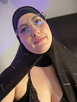Badra_Abaid – Live XXX-chat