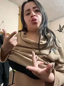 latinfemale 现场XXX聊天