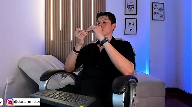 Dorianmistery2322_ 网络视讯表演