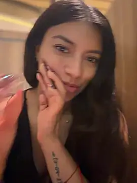 Chat XXX ao vivo de CocoaGigiMuse