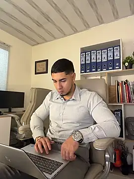Chat +18 de Dimitri_Colleman ao vivo