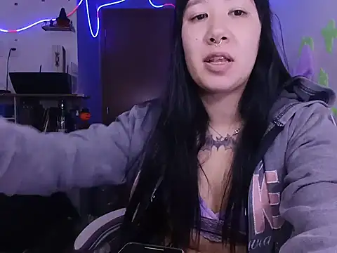 Japabaixinha's Live XXX Chat