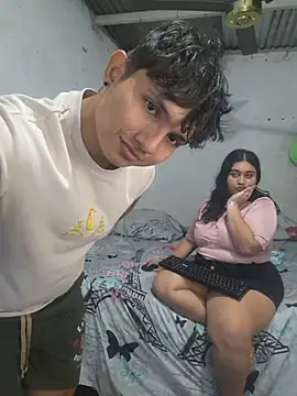 ParejaCurvy20 Live XXX-Chat