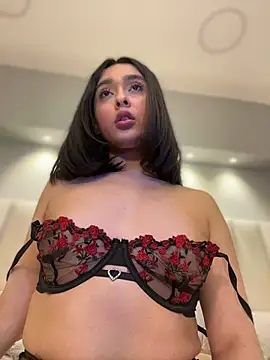 MiahWindsor's Live XXX Chat