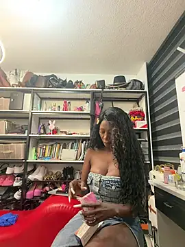 suuki_suukam's Live XXX Chat