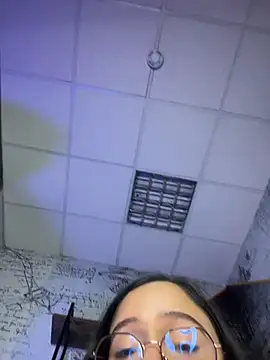 HappyKittyXXX live XXX chat