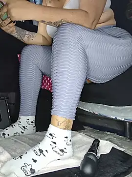 Horny_kaylee 现场XXX聊天