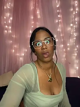FlorSalvaje_ Chat XXX in diretta