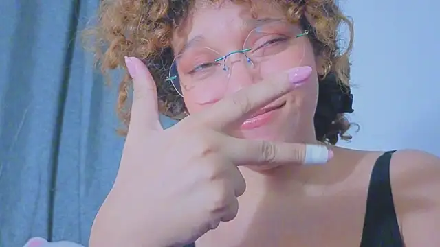 Chat XXX en directo de Ada_gales_