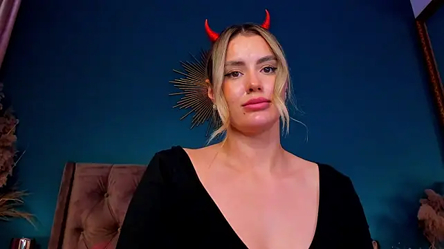 دردشة LunaKale الجنسية المباشرة