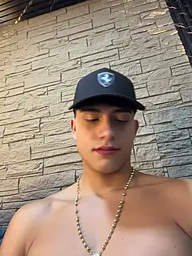 Chat +18 de Lander_Cruz ao vivo