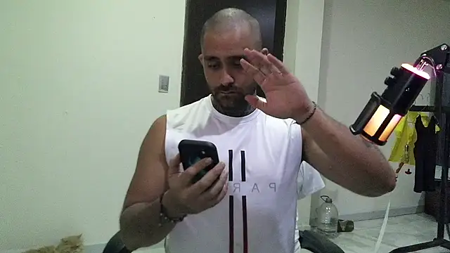 Chat XXX ao vivo de aronmiller404