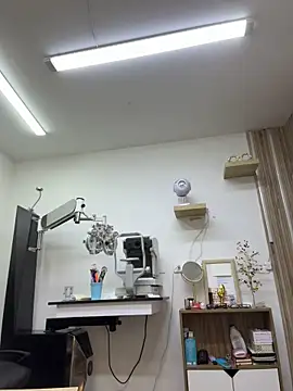 XXX chat uživo modela alicee16