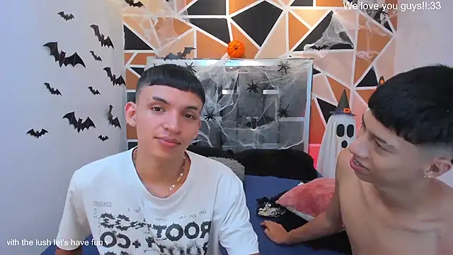 Juan_Nd_Steven Chat XXX live