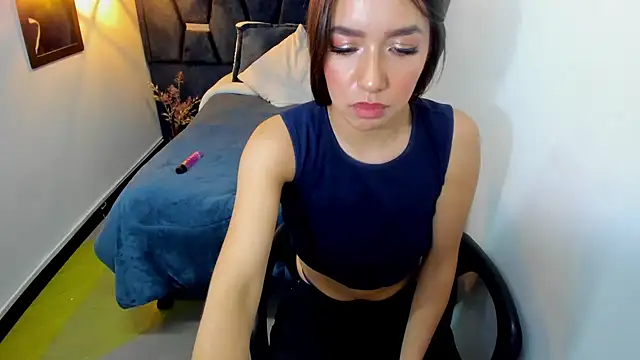 แชท XXX สดของ Emily__parker__