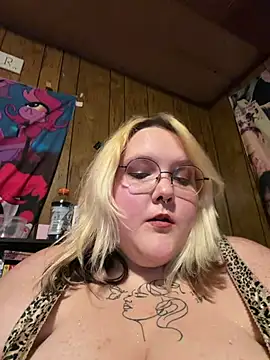 purelydivine's Live XXX Chat