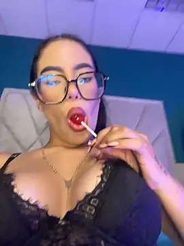 TopDollXXX – Live XXX-chat