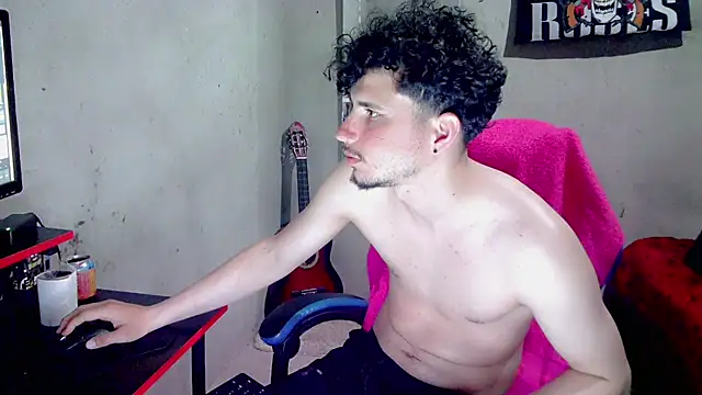 Chatroom XXX en direct de Atom_Hot