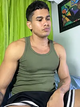 Chat XXX en directo de Logan_strangee