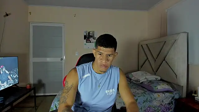 Felipe-ReyesF4 Chat XXX live