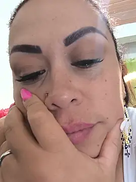 Natymendoza998 Chat XXX in diretta