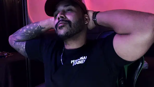 aleparrudo Live XXX-chat