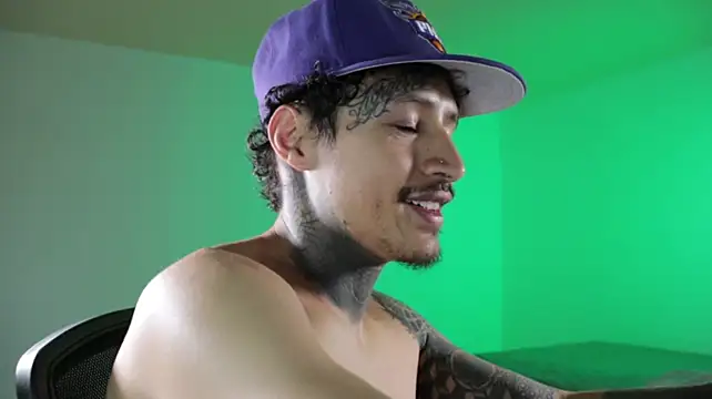 XXX chat uživo modela trieone