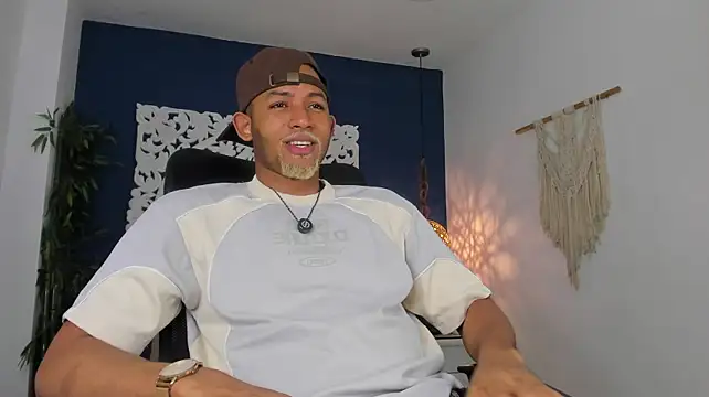 צ'אט XXX בשידור חי של B_Wild