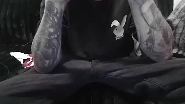 JohnnyKorrupt_'s Live XXX Chat