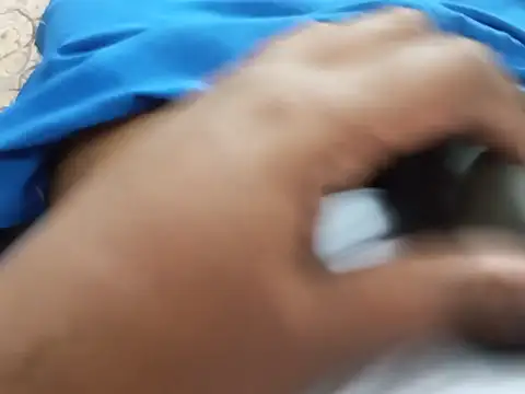 دردشة UncutlovingGuy الجنسية المباشرة