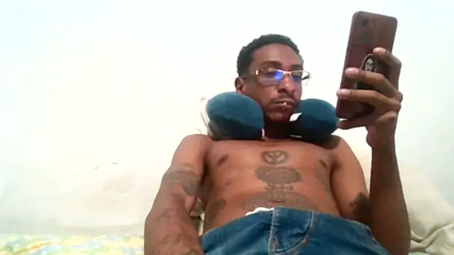 הופעת וובקאם של mellow_smoke