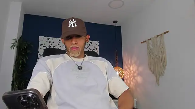 B_Wild Live XXX Chat